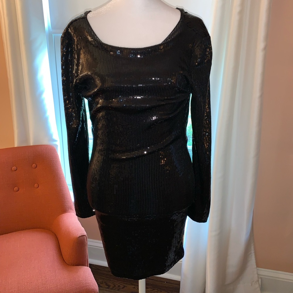 Boat neck sequin dress